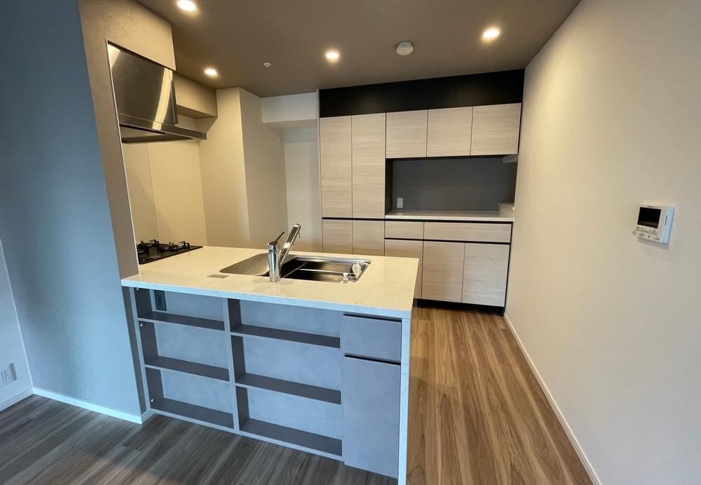 3LDK apartment in Chuo Ward, Tokyo - Photo 1