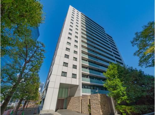 2LDK apartment in Shinjuku Ward, Tokyo - Photo 1