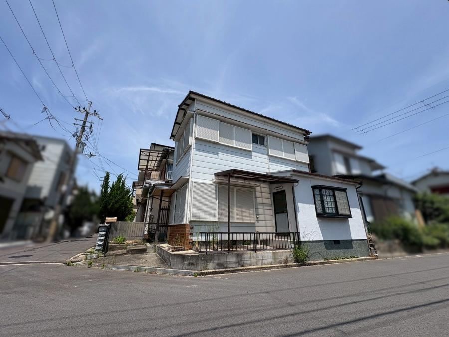 3DK house in Yawata, Kyoto - Photo 1