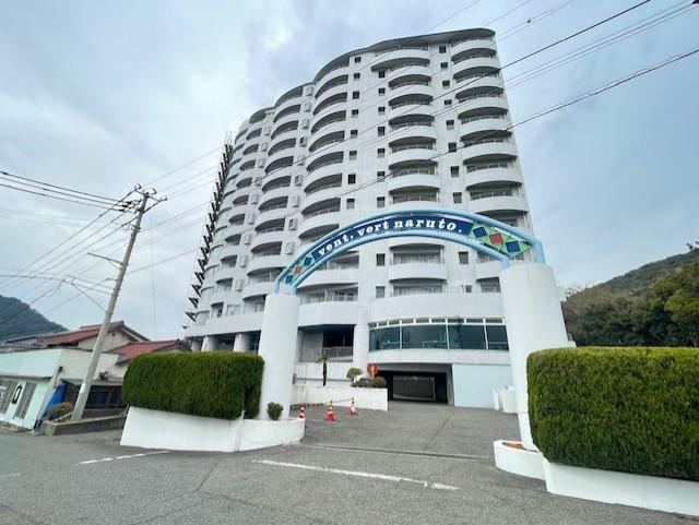 1LDK apartment in Naruto, Tokushima - Photo 1