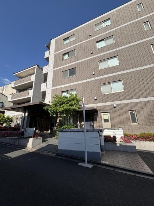 4LDK apartment in Higashiyama Ward, Kyoto - Photo 1