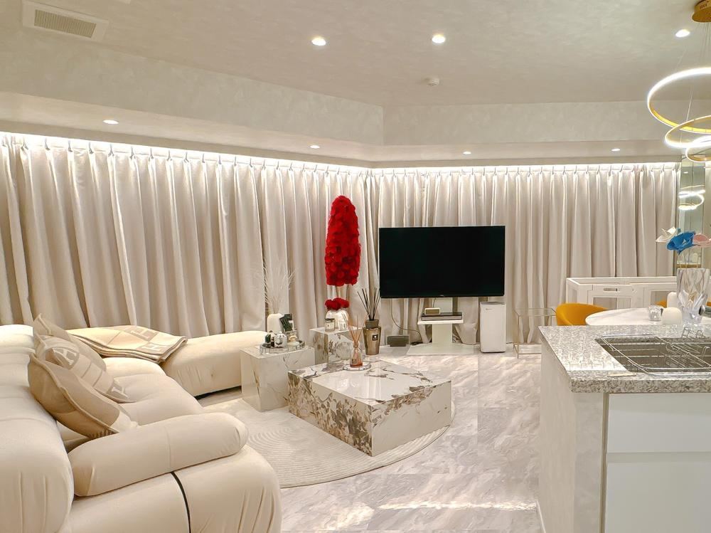 2LDK apartment in Shibuya Ward, Tokyo - Photo 1