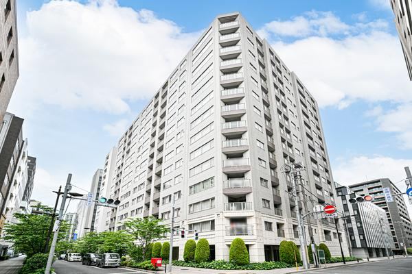 3LDK apartment in Chuo Ward, Tokyo - Photo 1