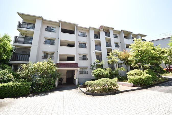 3LDK apartment in Nishi Ward, Hiroshima - Photo 1