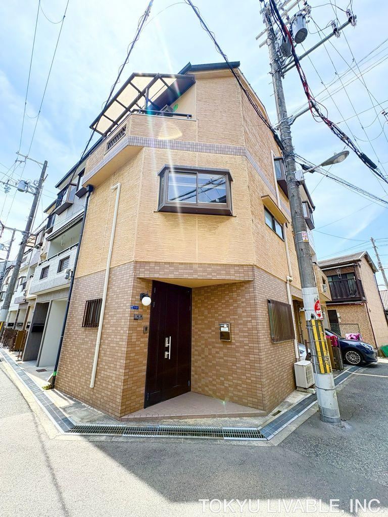 4LDK house in Nishiyodogawa Ward, Osaka - Photo 1