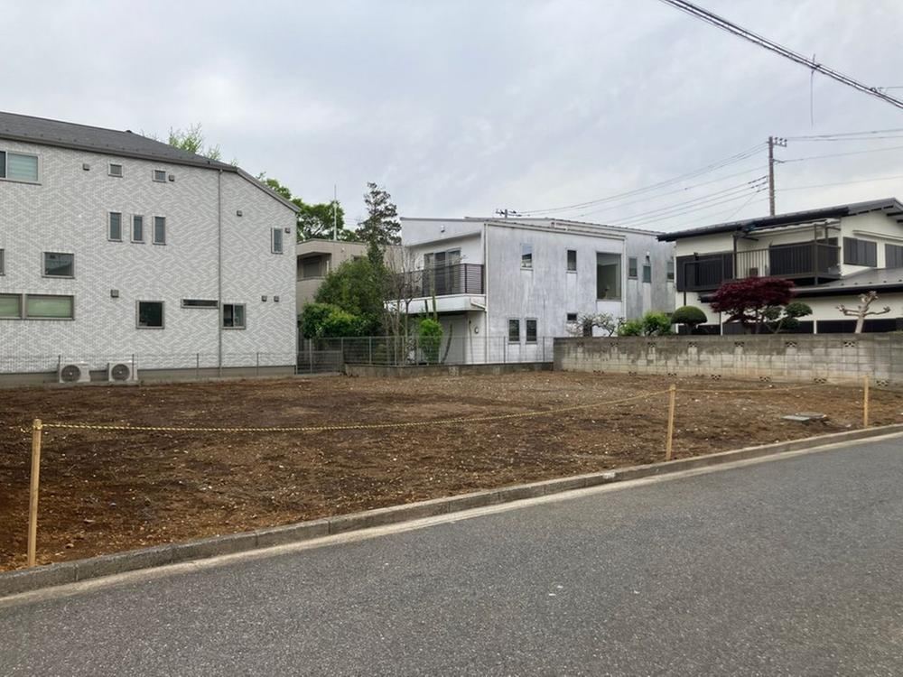 339 m² land in Inage Ward, Chiba - Photo 1