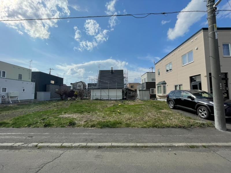 174 m² land in Kita Ward, Sapporo, Hokkaido - Photo 1