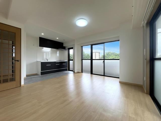 3LDK apartment in Kashiwa, Chiba - Photo 1