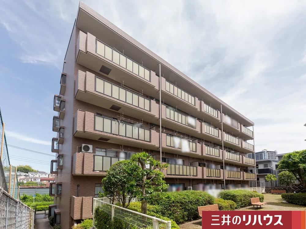 3LDK+S apartment in Kanagawa Ward, Yokohama, Kanagawa - Photo 1