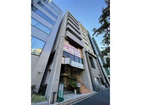 1LDK apartment in Minato Ward, Tokyo - Photo 1