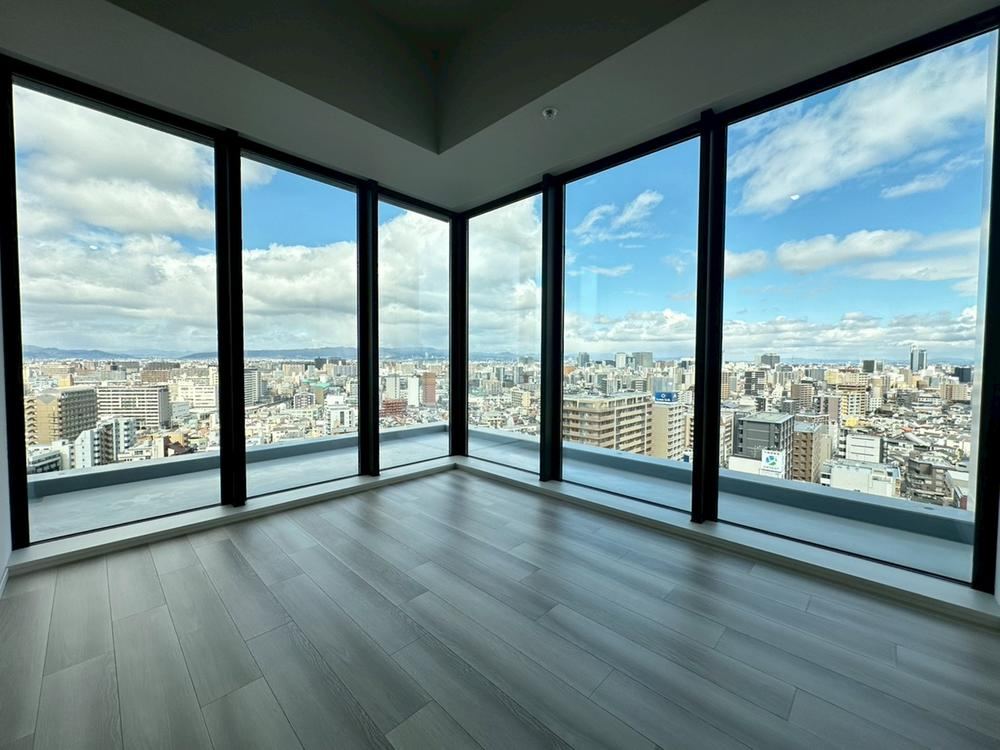 2LDK apartment in Yodogawa Ward, Osaka - Photo 1