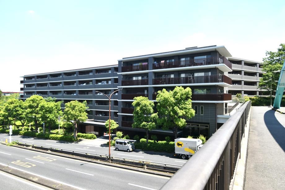 4LDK apartment in Hachioji, Tokyo - Photo 1