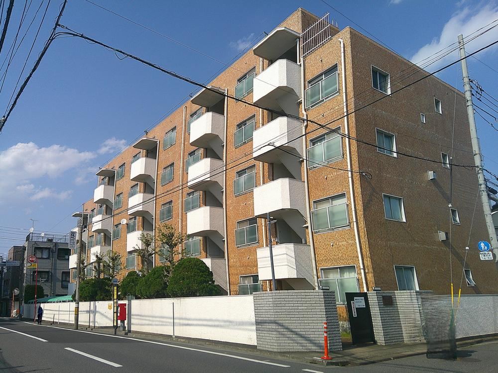 3DK apartment in Nerima Ward, Tokyo - Photo 1