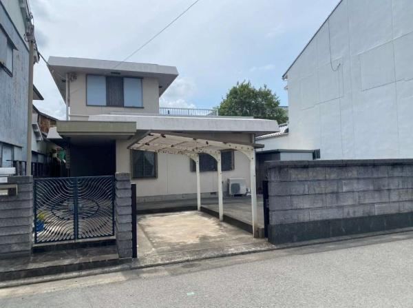 4LDK house in Wakayama, Wakayama - Photo 1