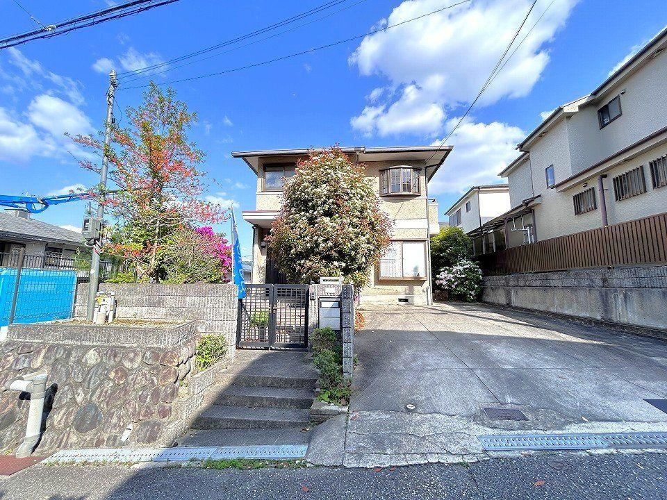 5LDK+S house in Takarazuka, Hyogo - Photo 1