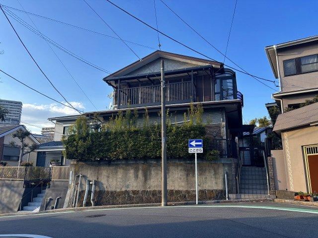 6LDK house in Kanazawa Ward, Yokohama, Kanagawa - Photo 1