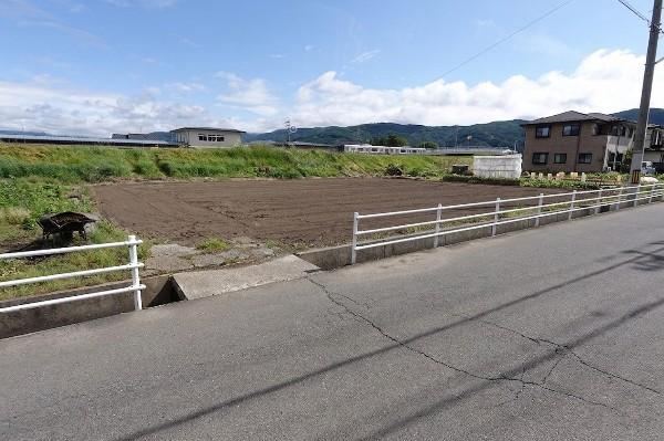 743 m² land in Suwa, Nagano - Photo 1