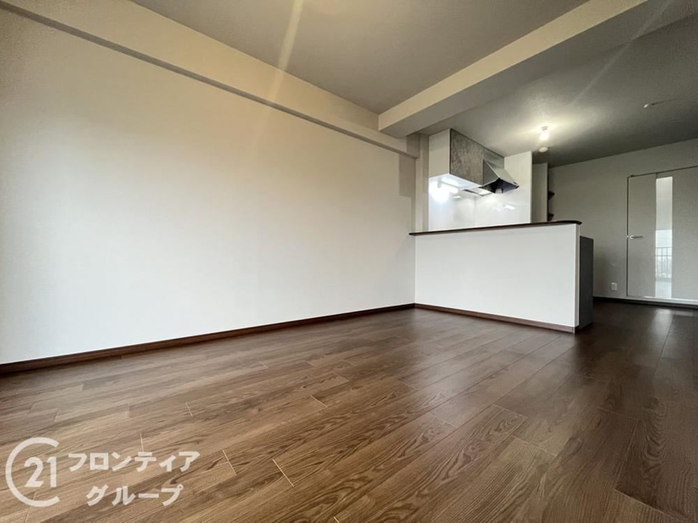 3LDK apartment in Itami, Hyogo - Photo 1