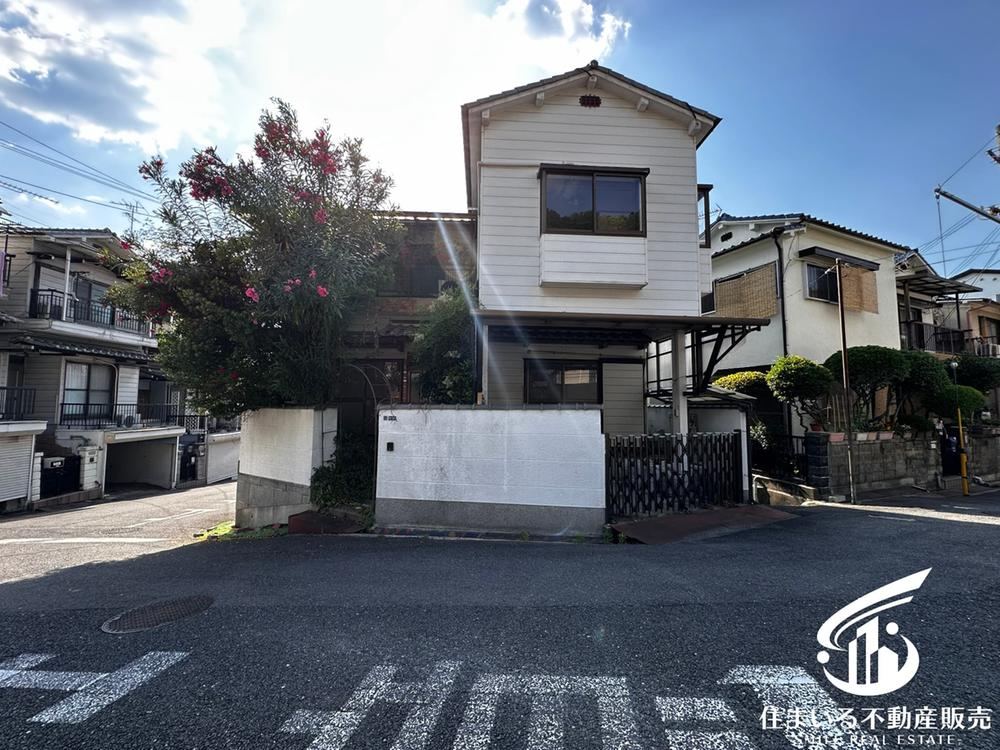 4LDK house in Daito, Osaka - Photo 1