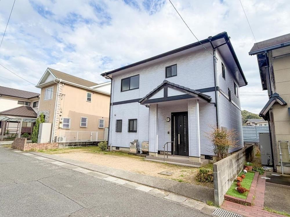 4LDK house in Kurashiki, Okayama - Photo 1