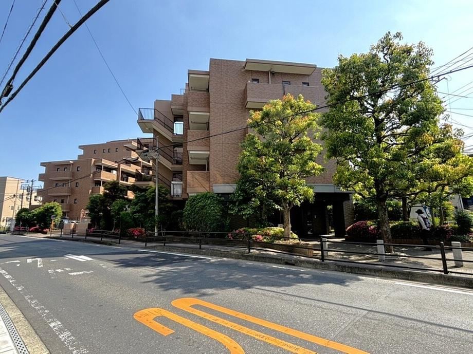 4LDK apartment in Minami Ward, Sagamihara, Kanagawa - Photo 1