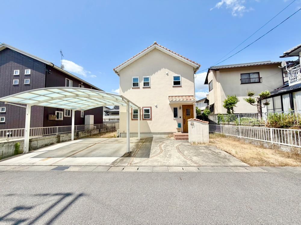 4LDK house in Higashi Ward, Okayama - Photo 1