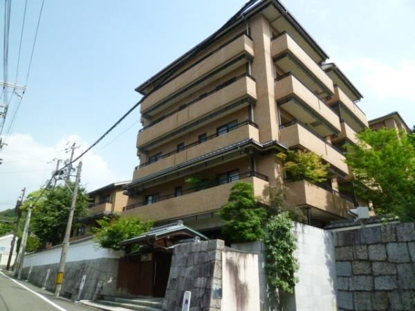 3LDK apartment in Higashiyama Ward, Kyoto - Photo 1