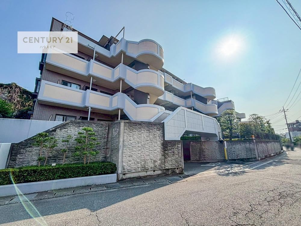 3LDK apartment in Matsudo, Chiba - Photo 1