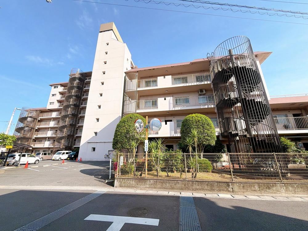 4DK apartment in Marugame, Kagawa - Photo 1