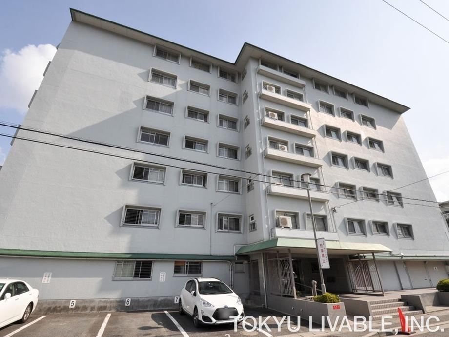 3LDK apartment in Ashiya, Hyogo - Photo 1