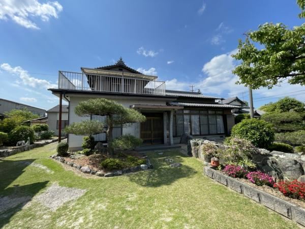 6DK+S house in Saijo, Ehime - Photo 1