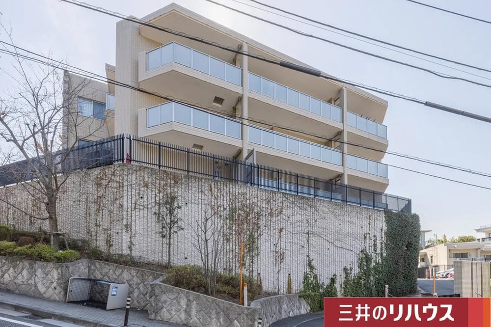 4LDK apartment in Naka Ward, Yokohama, Kanagawa - Photo 1