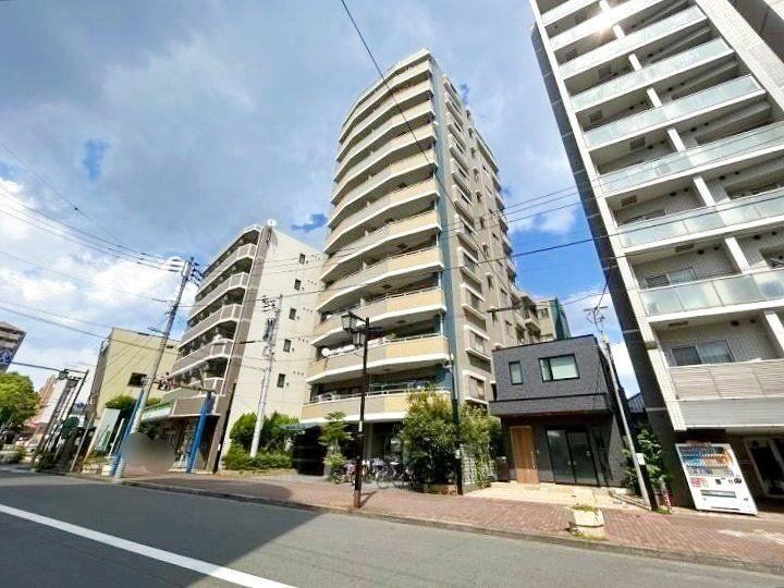 2LDK apartment in Fuchu, Tokyo - Photo 1