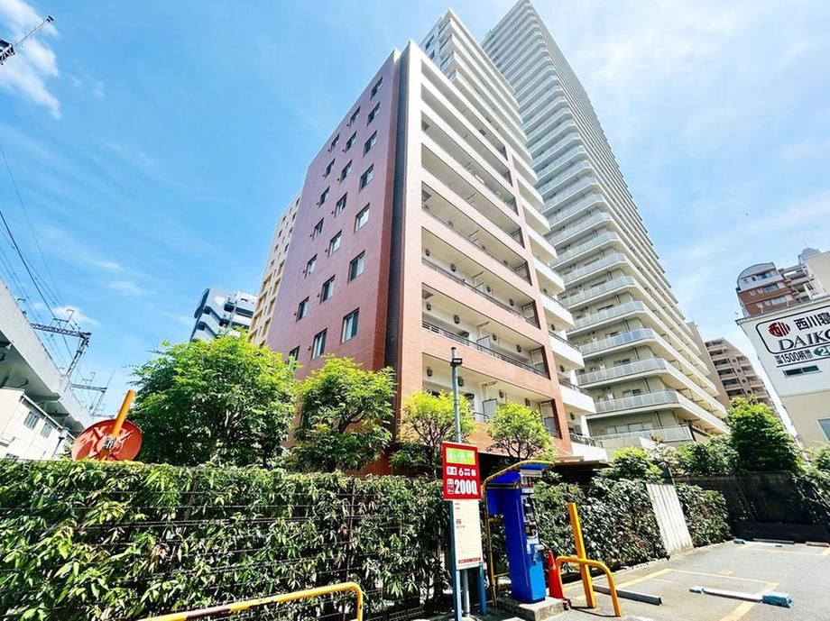 2LDK apartment in Fuchu, Tokyo - Photo 1