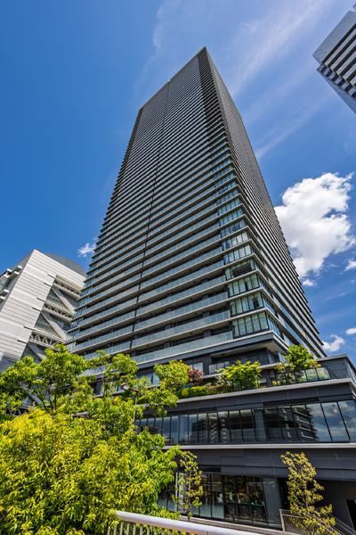2LDK+S apartment in Kita Ward, Osaka - Photo 1