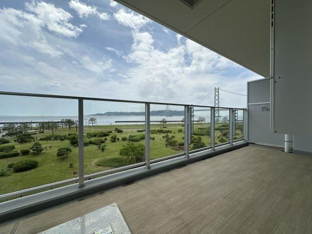 2LDK+S apartment in Tarumi Ward, Kobe, Hyogo - Photo 1