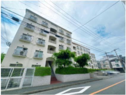 2LDK+S apartment in Chuo Ward, Fukuoka - Photo 1