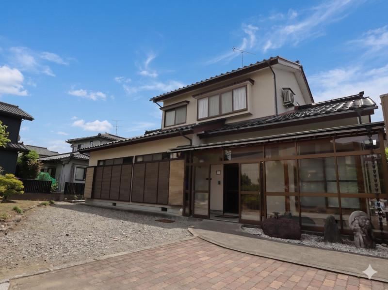 6LDK house in Toyama, Toyama - Photo 1