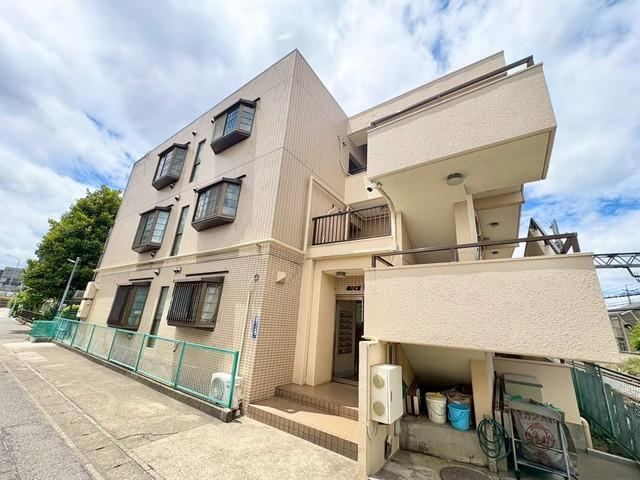 2DK apartment in Kashiwa, Chiba - Photo 1