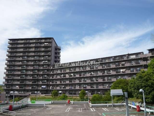 2LDK+S apartment in Suita, Osaka - Photo 1