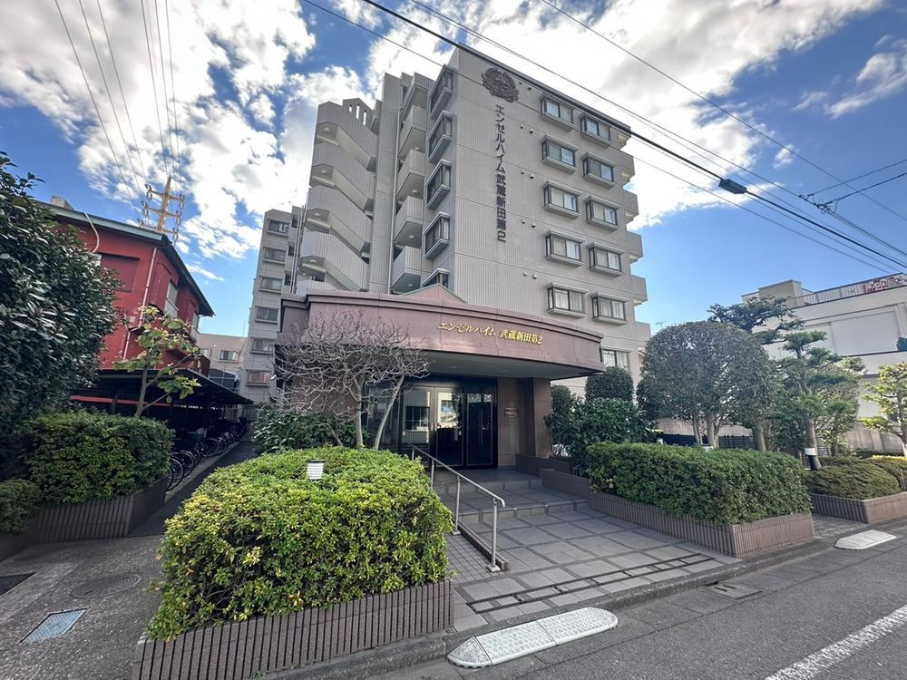 2LDK+S apartment in Ota Ward, Tokyo - Photo 1