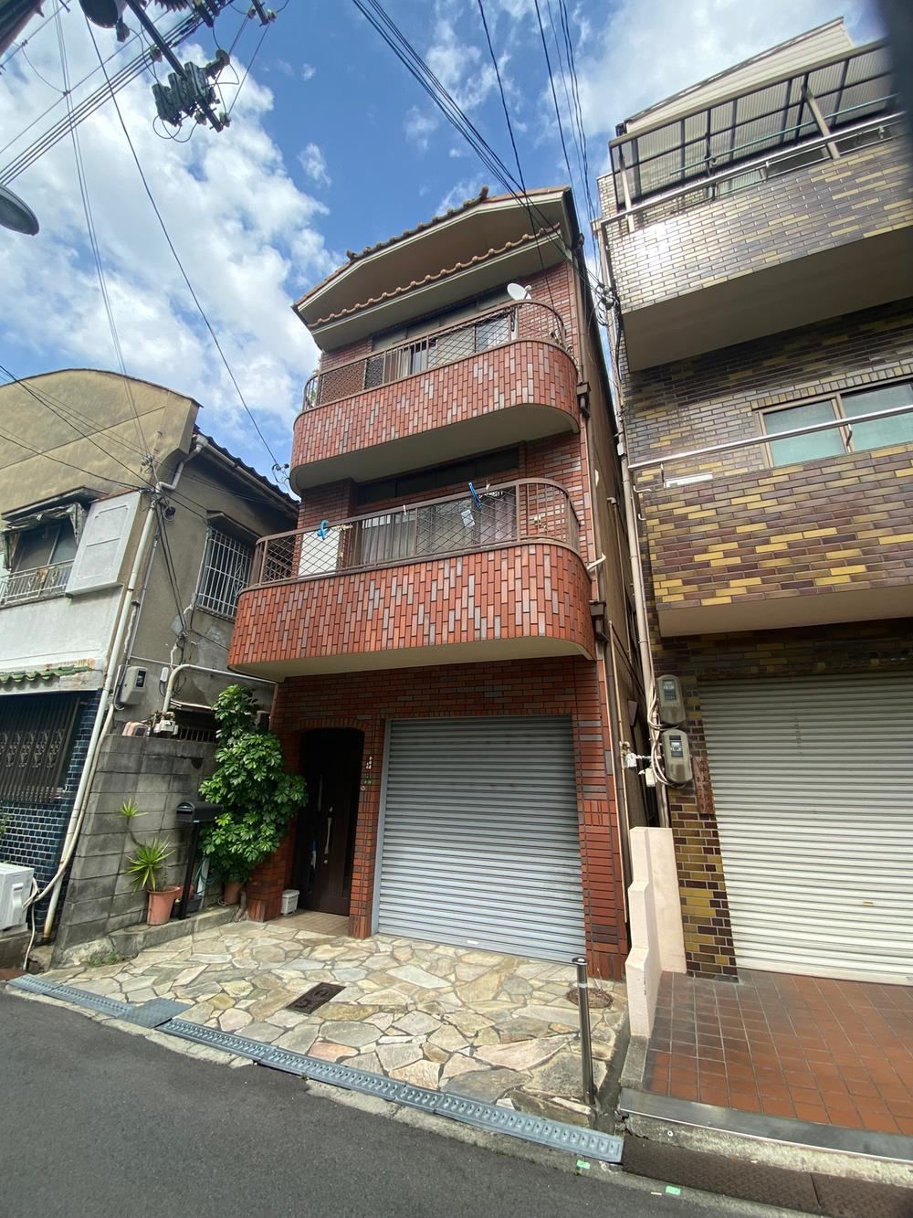 5LDK house in Ino Ward, Osaka - Photo 1