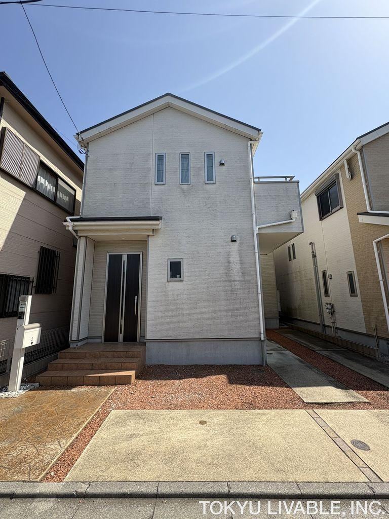 4LDK house in Midori Ward, Saitama - Photo 1