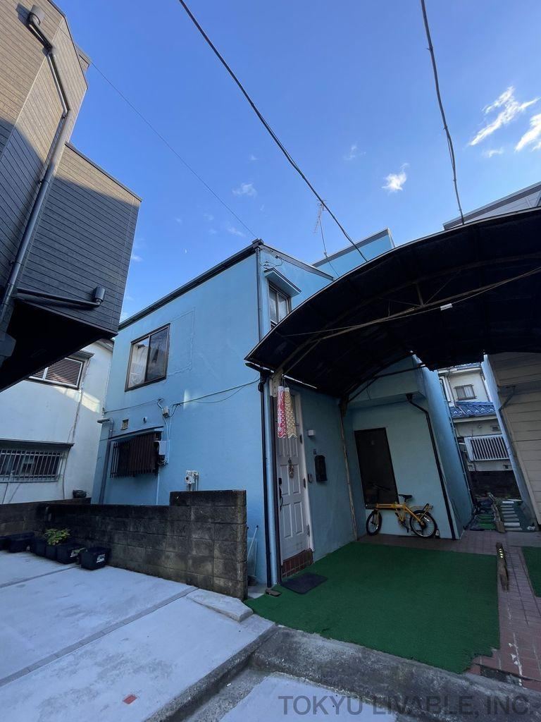 2LDK house in Itabashi Ward, Tokyo - Photo 1