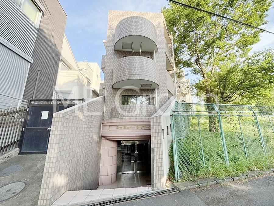 1DK apartment in Hachioji, Tokyo - Photo 1