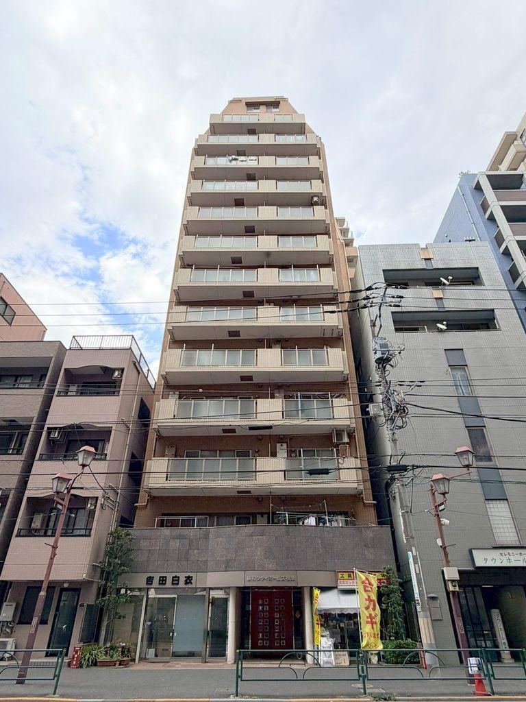2LDK apartment in Bunkyo Ward, Tokyo - Photo 1