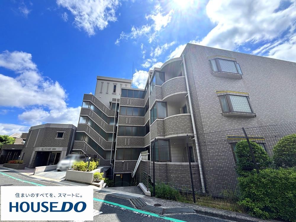 3LDK apartment in Hirakata, Osaka - Photo 1