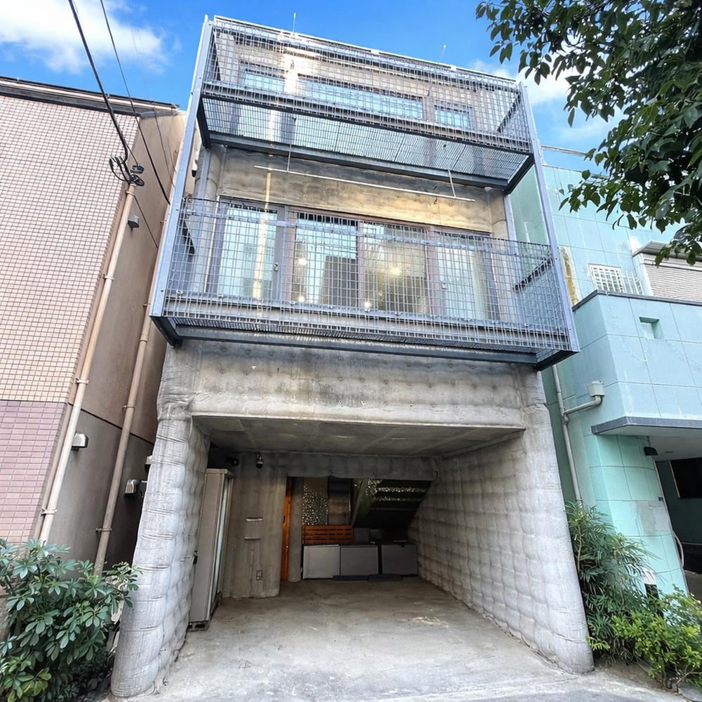 2LDK house in Toshima Ward, Tokyo - Photo 1