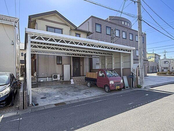 4LDK house in Ama, Aichi - Photo 1