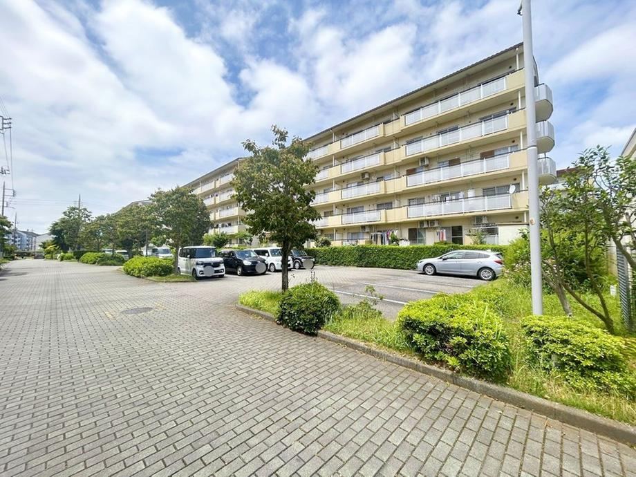 4LDK apartment in Ryugasaki, Ibaraki - Photo 1
